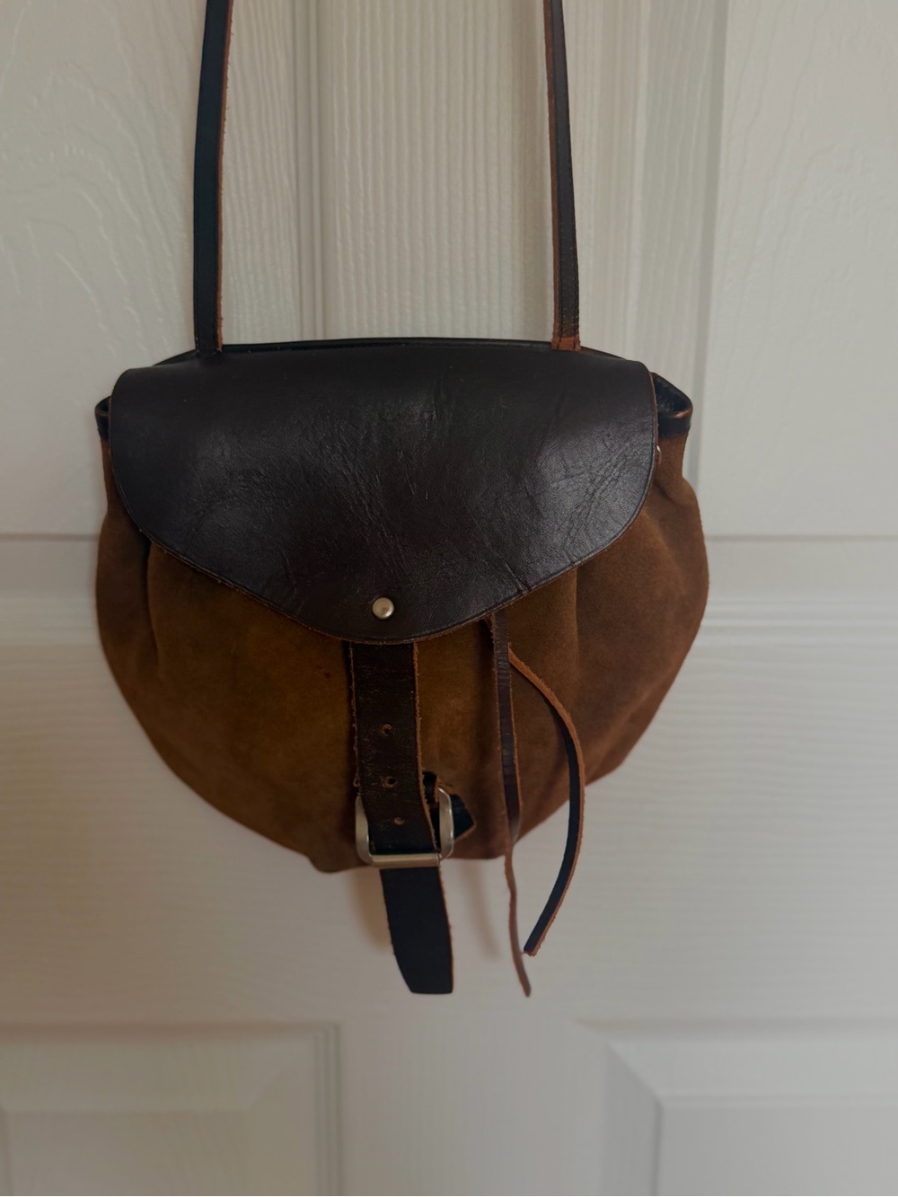 ✨Vintage Rare Handmade Brown Suede Leather Rustic Crossbody Bag ✨